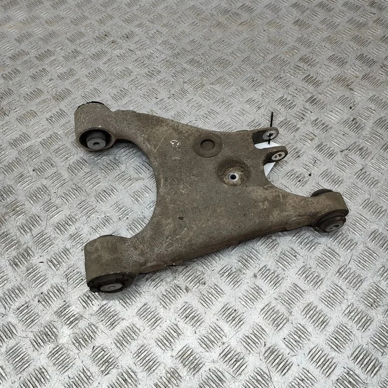 Rear upper control arm/wishbone 102141600A