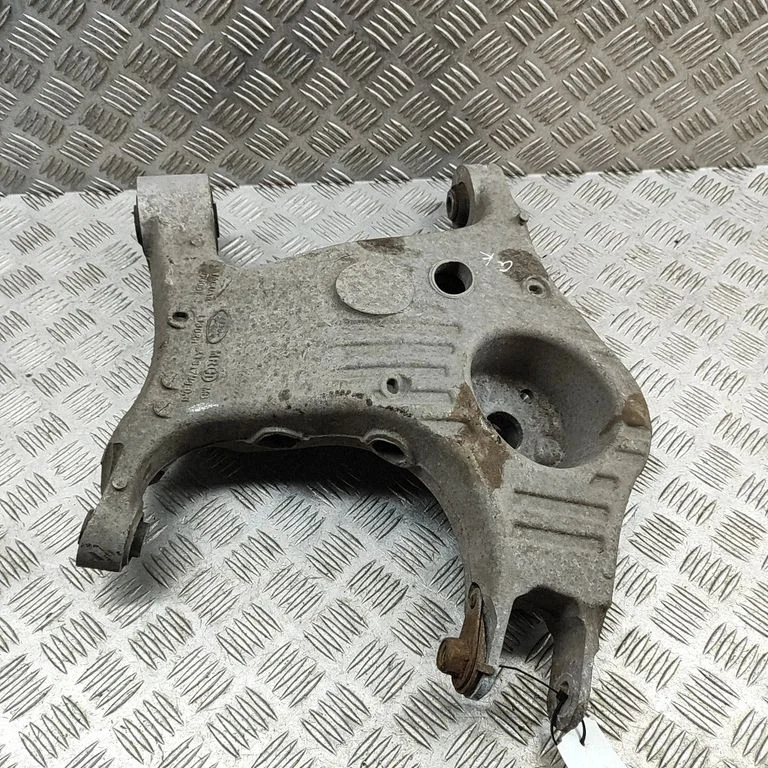 Rear upper control arm/wishbone J9D35B530AB