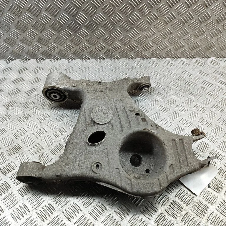 Rear upper control arm/wishbone J9D35B531AB