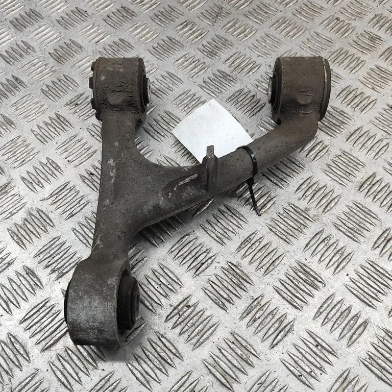 Aizmugurējā svira (dakša) 8D335K743AB
