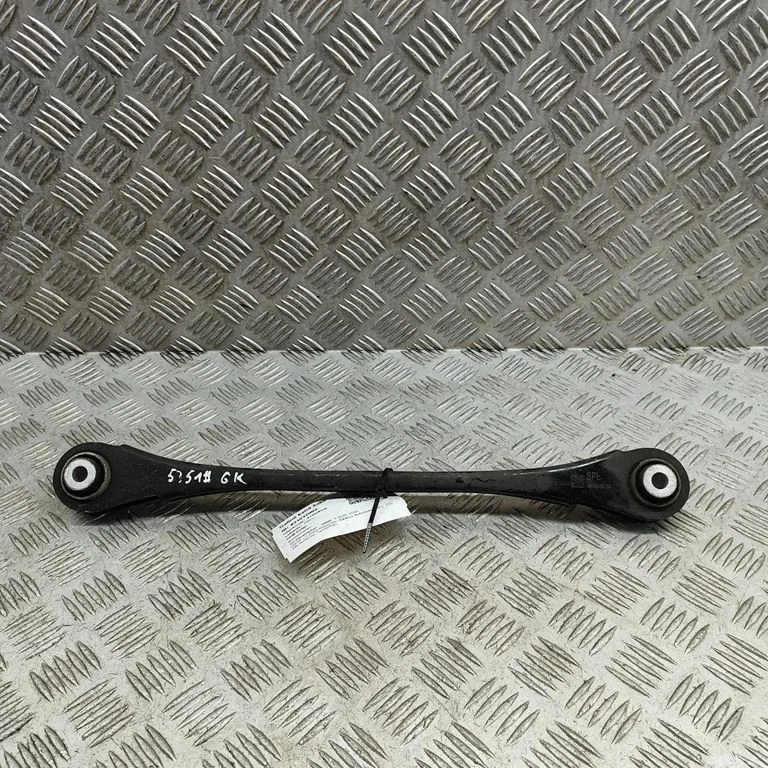 Rear upper control arm/wishbone 6882552