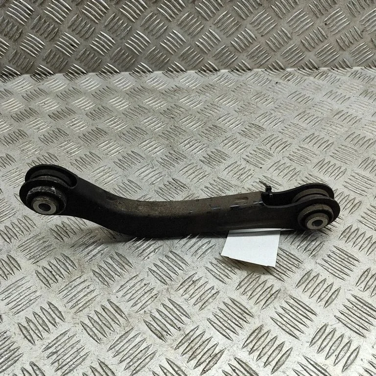 Rear upper control arm/wishbone 6881201