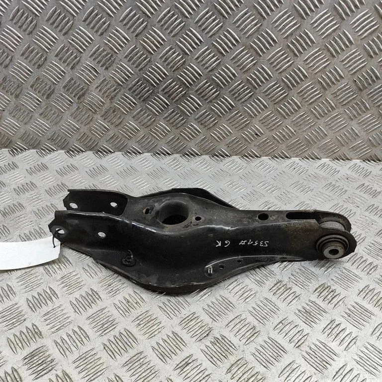 Rear upper control arm/wishbone 6886448