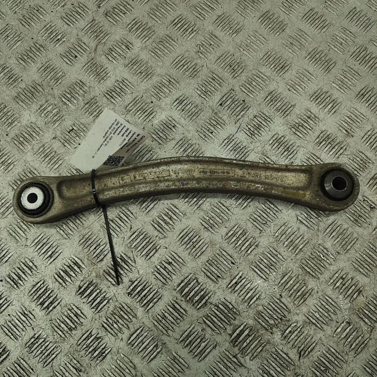Tagumine ülemine õõtshoob 7L0505376A