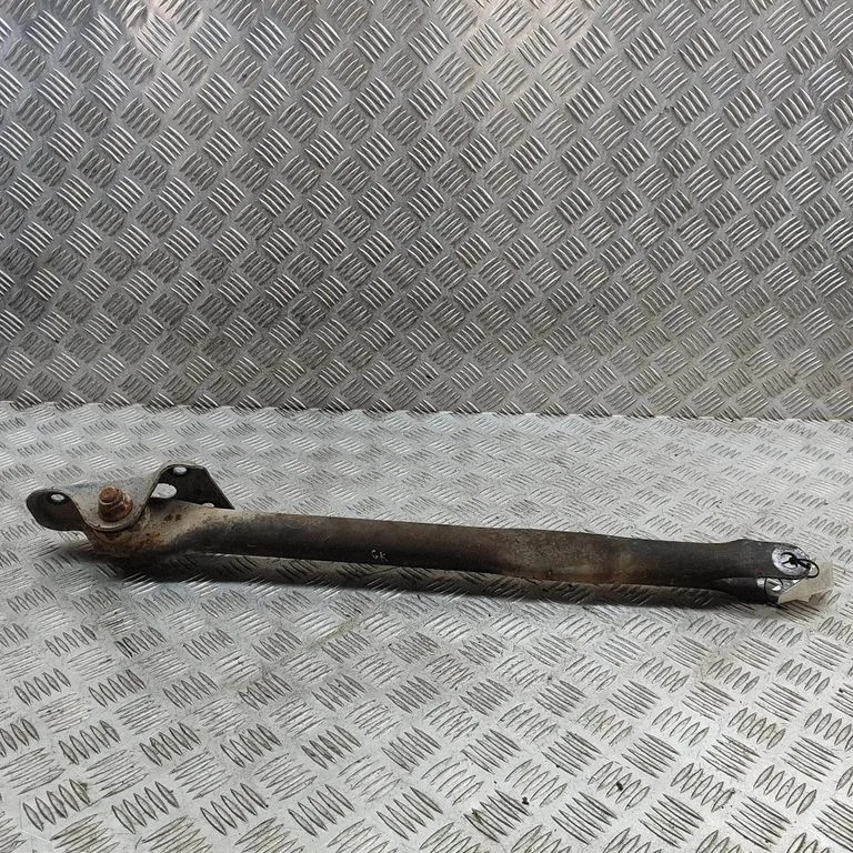 Tagumine ülemine õõtshoob – Land Rover Freelander (1996-2006)