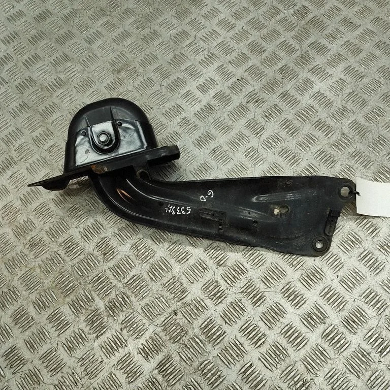 Rear upper control arm/wishbone – Audi A3 S3 8V (2013-2019)