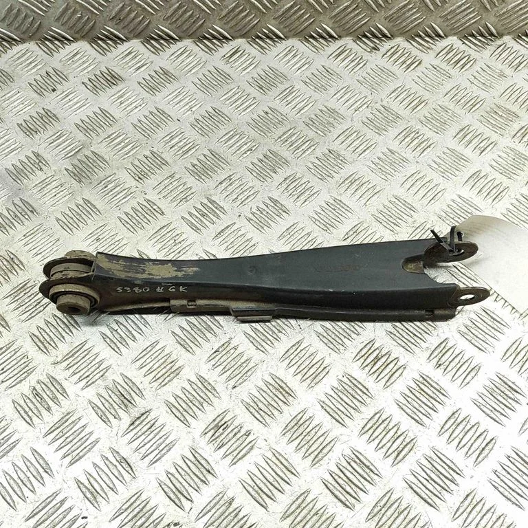 Aizmugurējā svira (dakša) 31387207