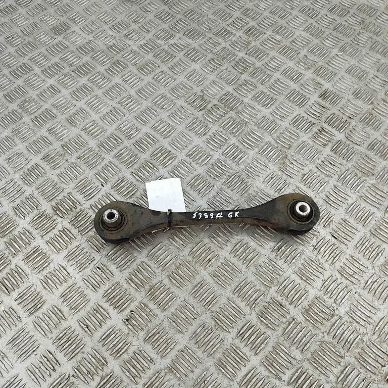 Aizmugurējā svira (dakša) 5Q0501529C