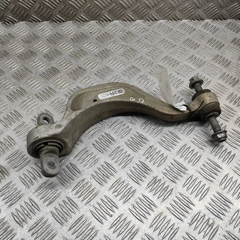 Tagumine ülemine õõtshoob 6892260