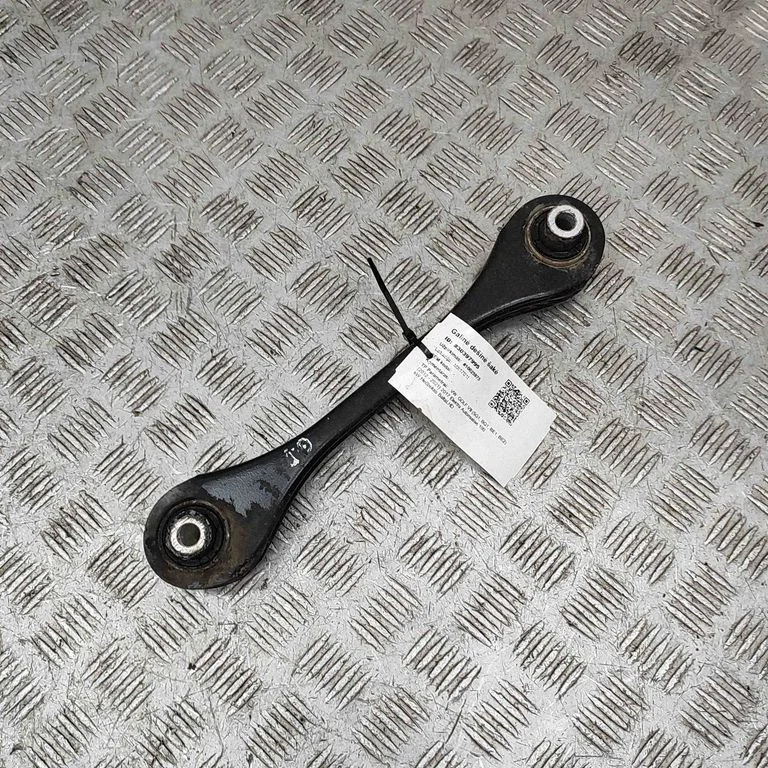 Tagumine ülemine õõtshoob – Volkswagen e-Golf (2014-)