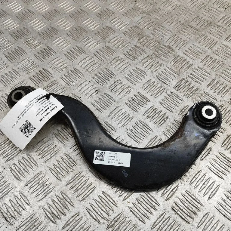 Aizmugurējā svira (dakša) 5Q0505323D