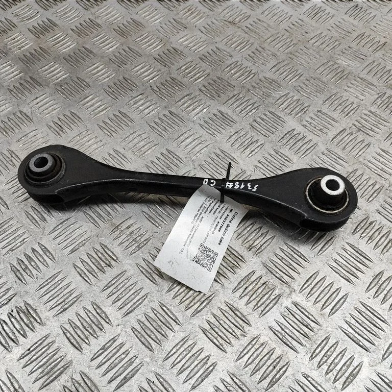 Tagumine ülemine õõtshoob 5Q0501529G