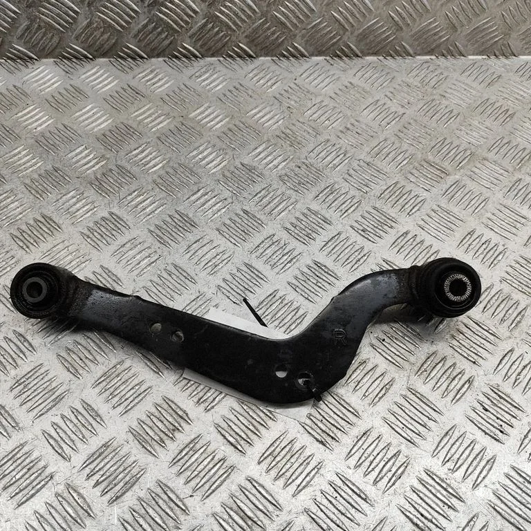 Rear upper control arm/wishbone 4877042040