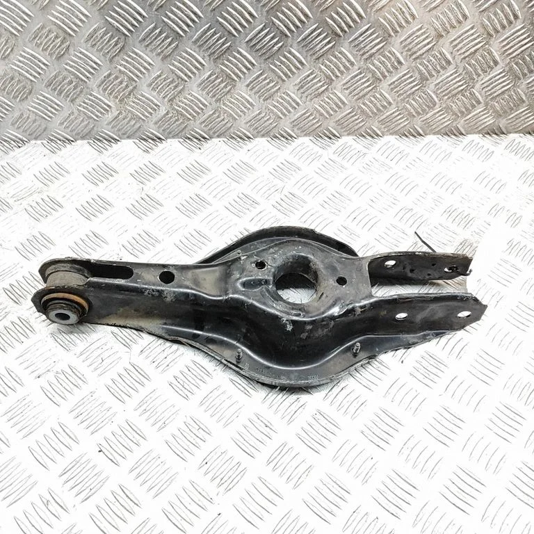 Rear upper control arm/wishbone – BMW 3 Series F30 F35 F31 (2012-2018)