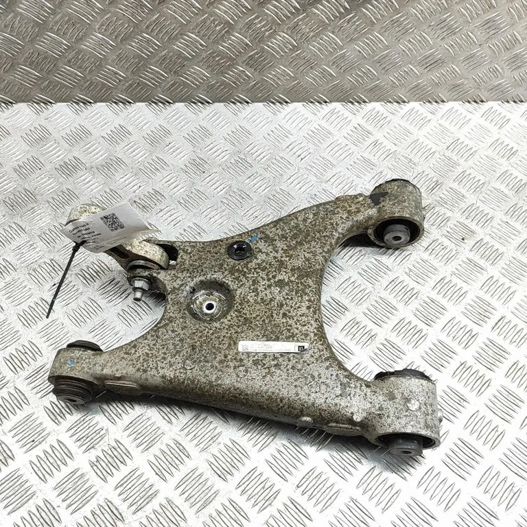 Tagumine ülemine õõtshoob 102744100A