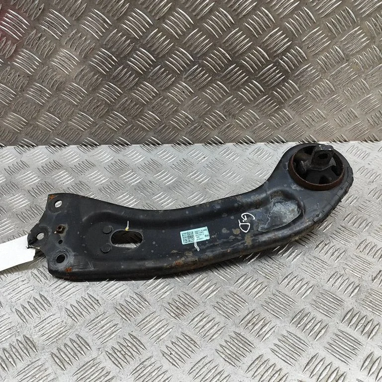 Aizmugurējā svira (dakša) 55271S1000