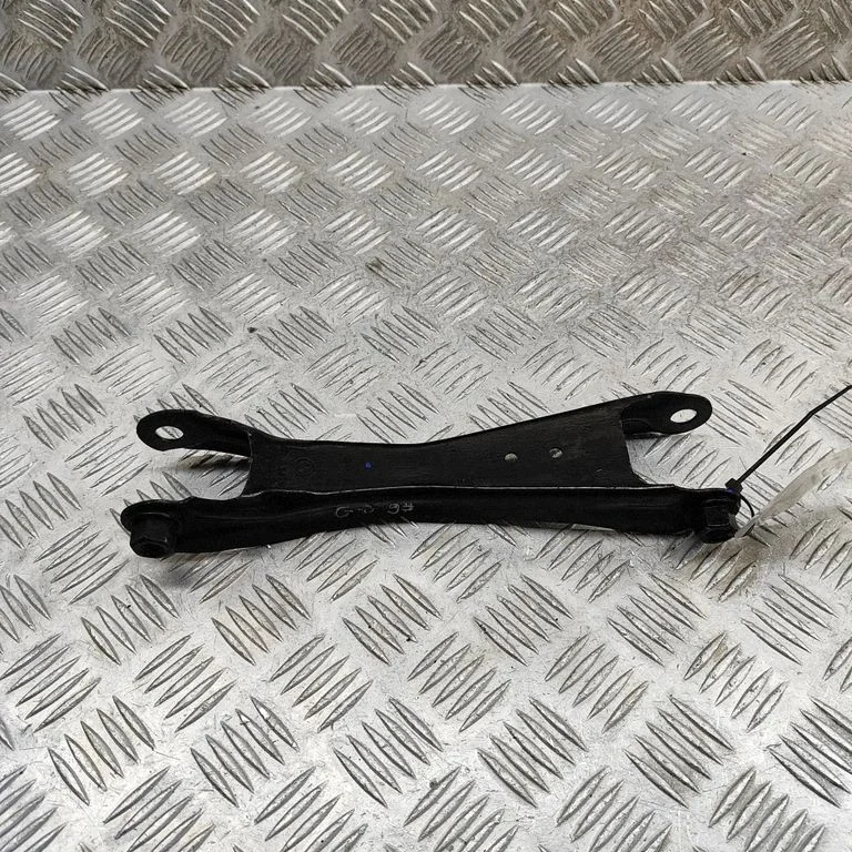 Rear upper control arm/wishbone – BMW i3 (2013-)