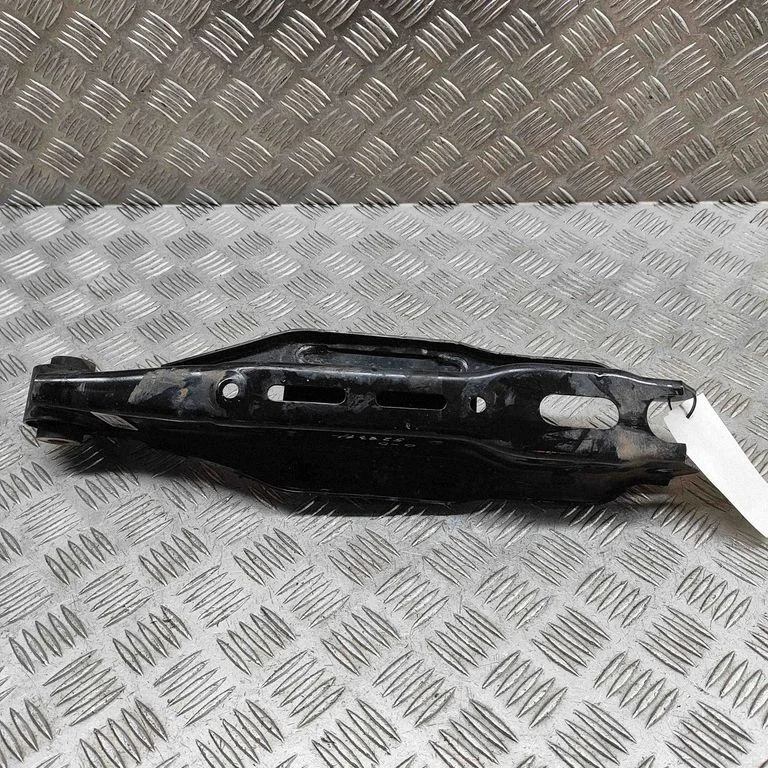 Tagumine ülemine õõtshoob 1EA505311E