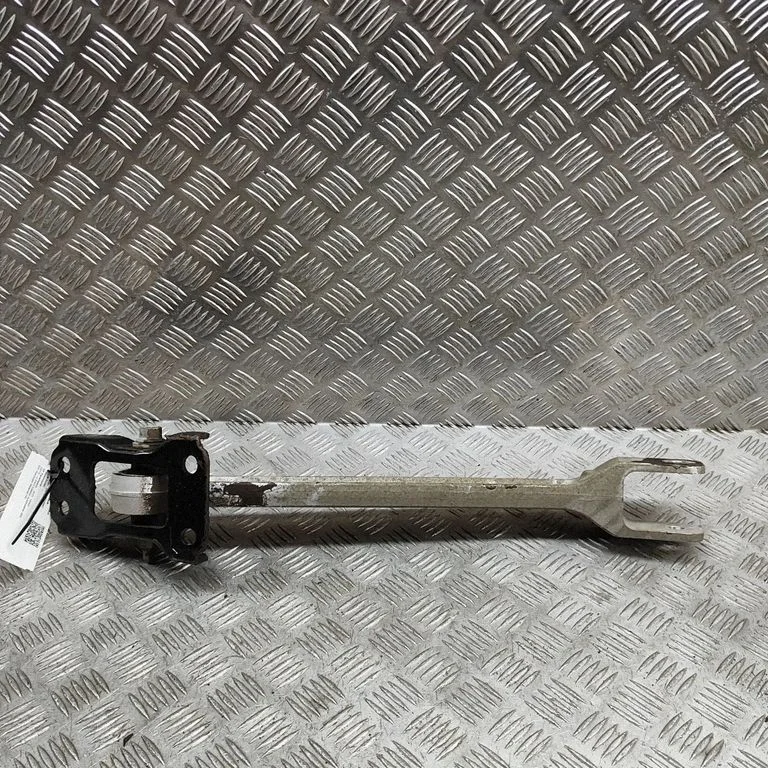 Rear upper control arm/wishbone ST2914010