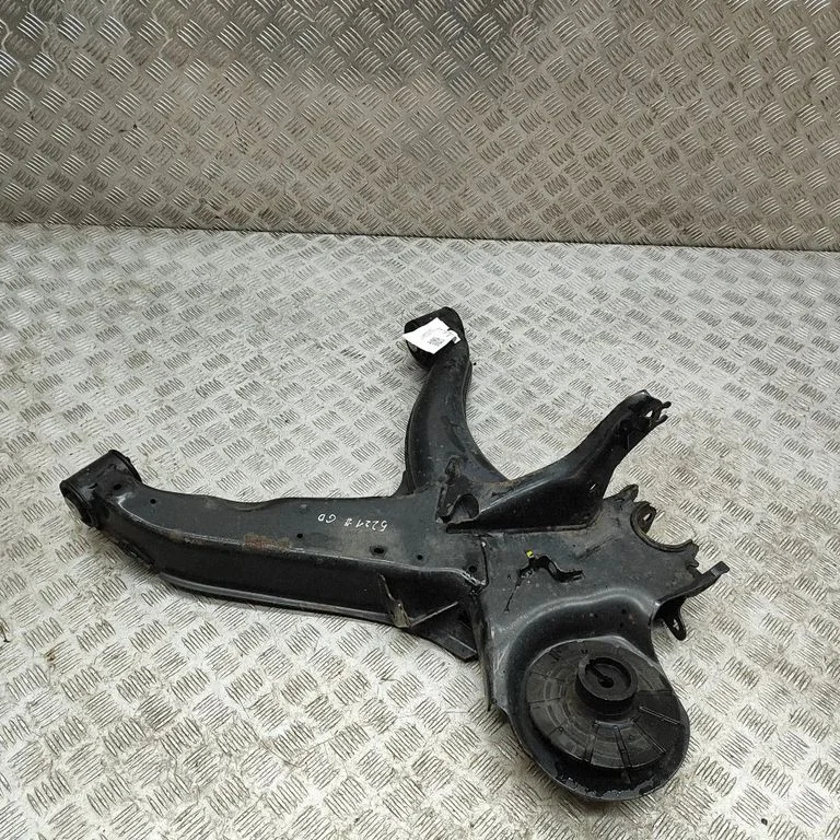 Aizmugurējā svira (dakša) A4473504900