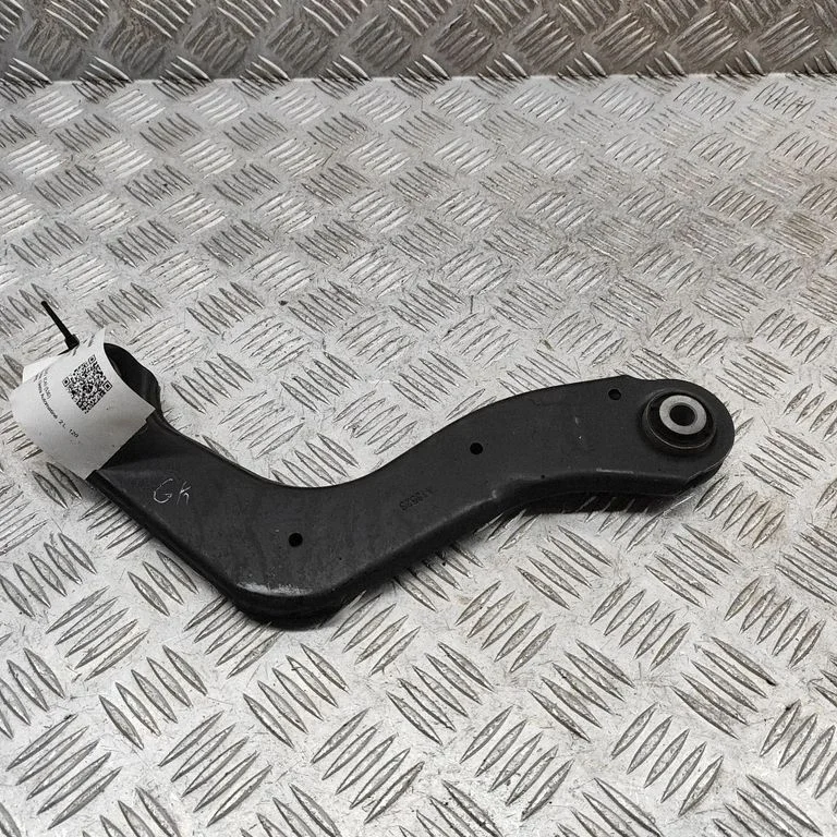 Rear upper control arm/wishbone