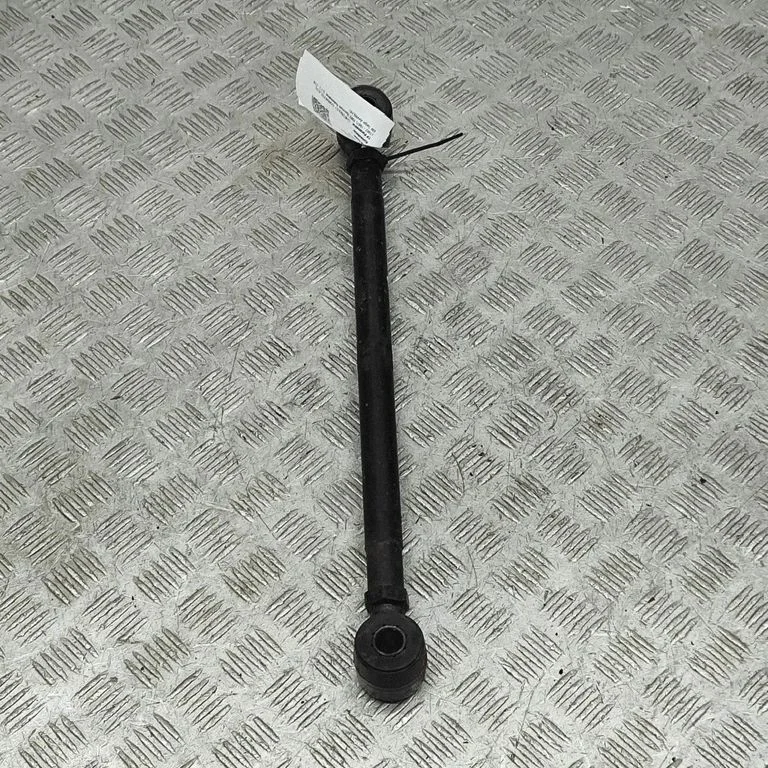 Aizmugurējā svira (dakša) – labā