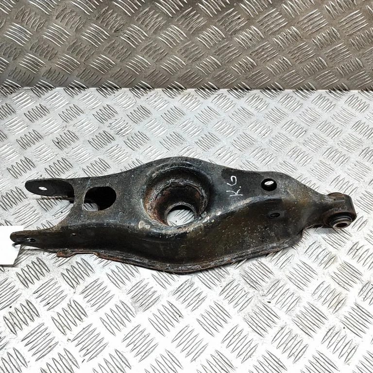 Aizmugurējā svira (dakša) 670036580