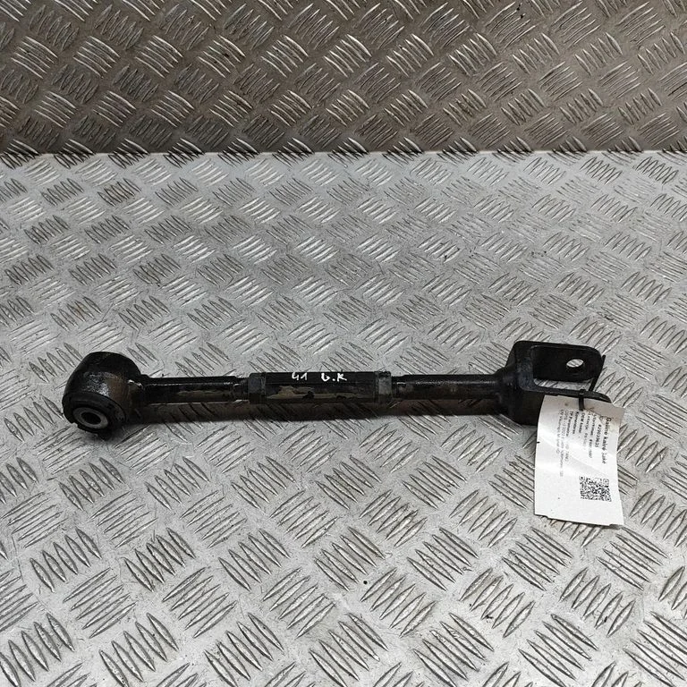 Rear upper control arm/wishbone – left