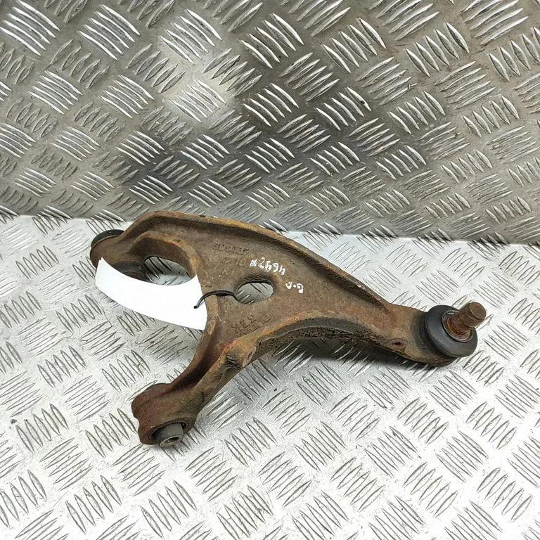 Aizmugurējā svira (dakša) SU00300363