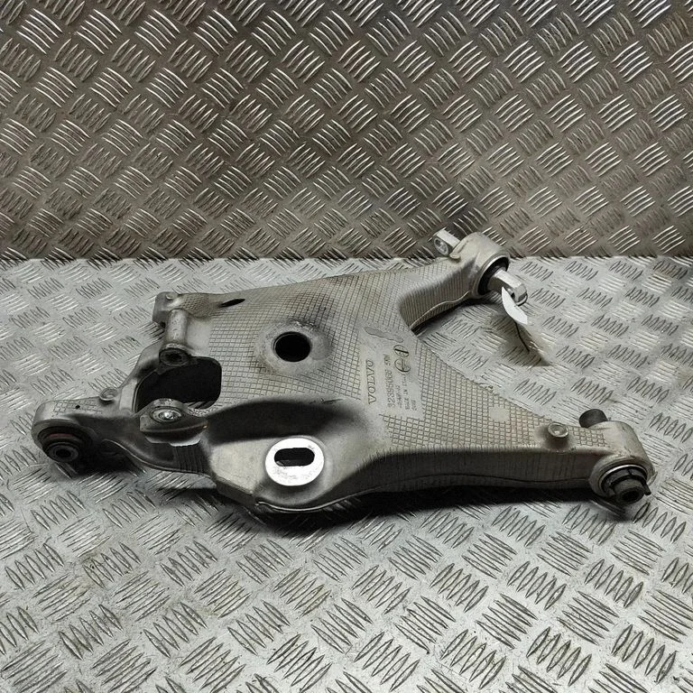 Tagumine ülemine õõtshoob 32395068