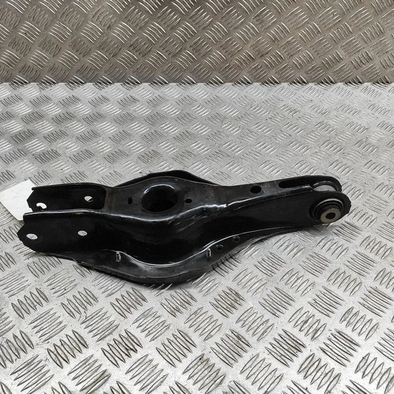 Tagumine ülemine õõtshoob 6886451
