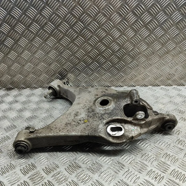 Tagumine ülemine õõtshoob 32292407