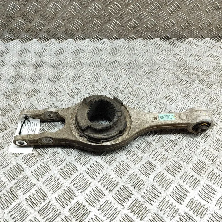 Tagumine ülemine õõtshoob 55211GI100
