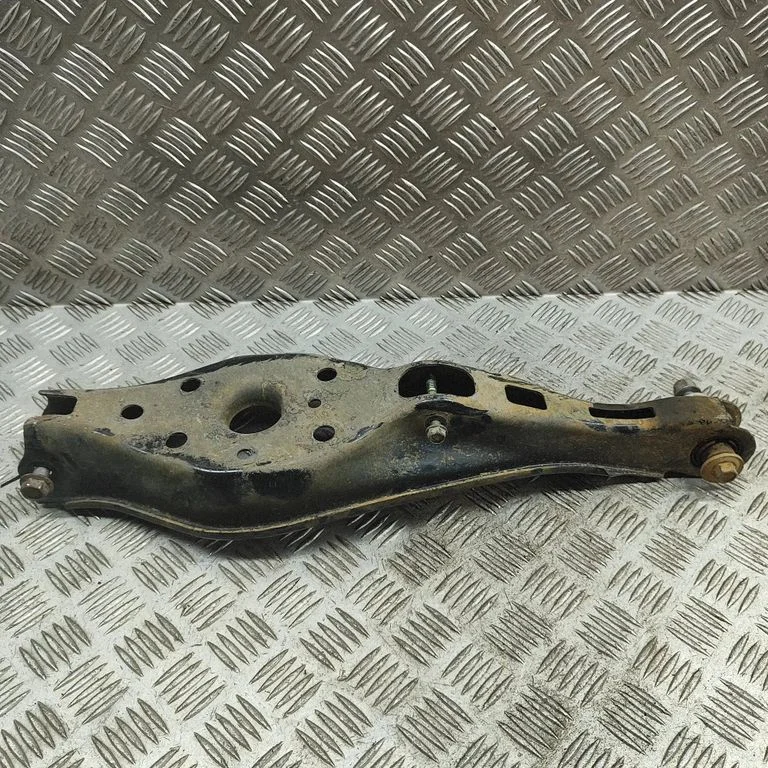 Aizmugurējā svira (dakša) 52350TGHA10