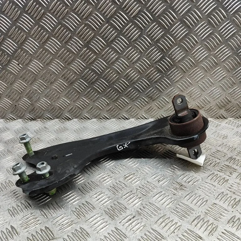 Rear upper control arm/wishbone 52365TGHA00