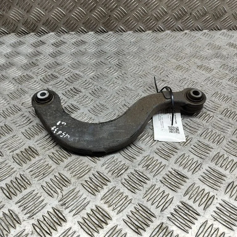 Aizmugurējā svira (dakša) 5Q0505351B