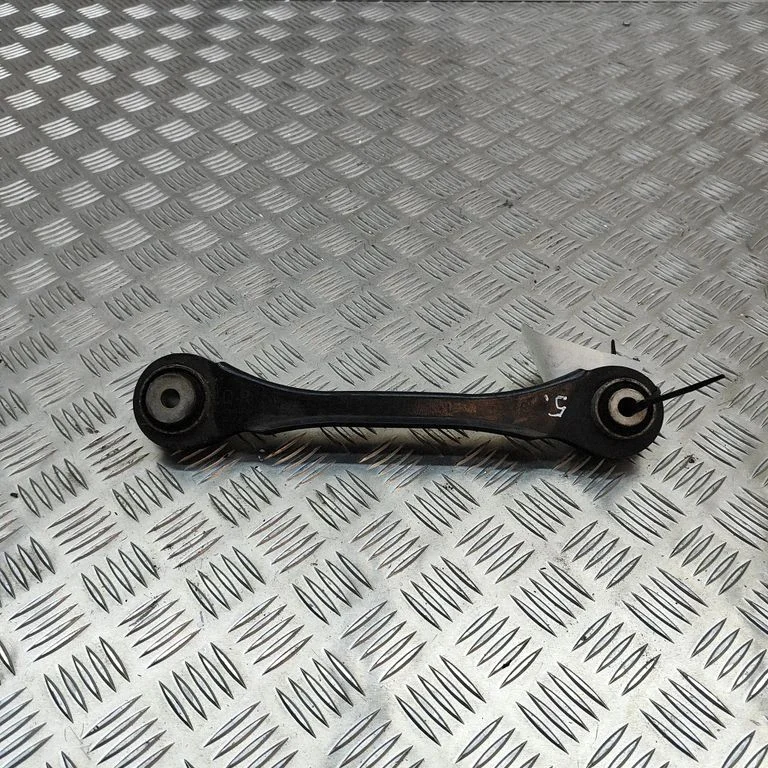 Wahacz tylny górny – BMW Seria 4 F32 F33 (2013-2020)