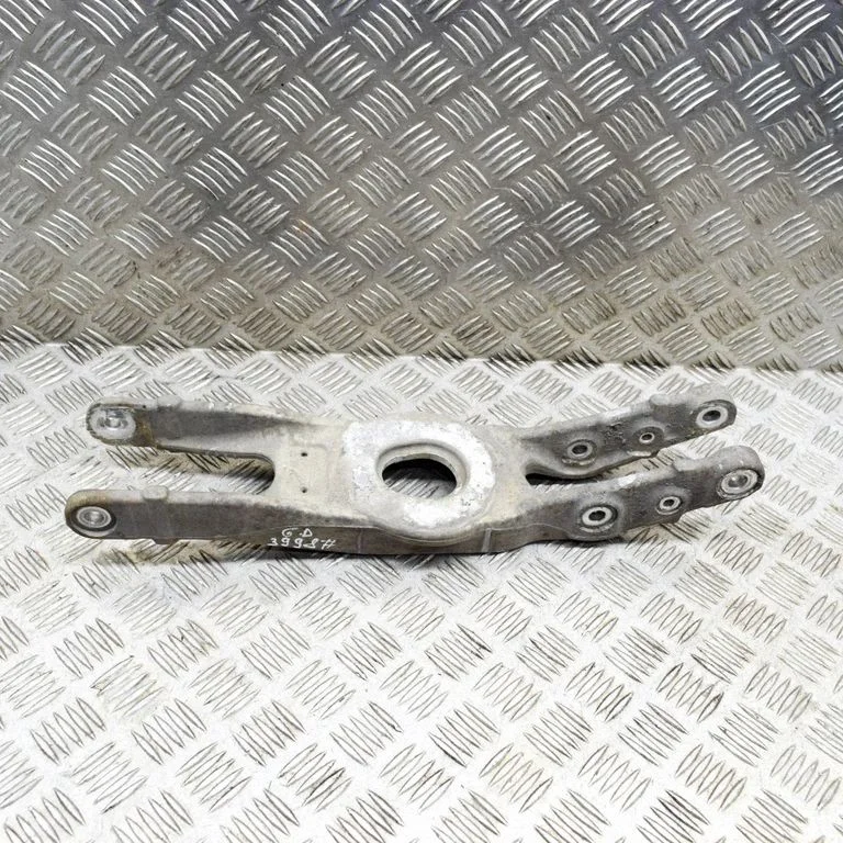 Aizmugurējā svira (dakša) A2053523300