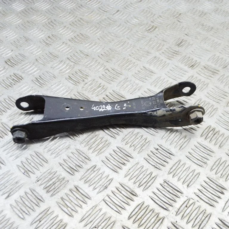 Aizmugurējā svira (dakša) 6867879
