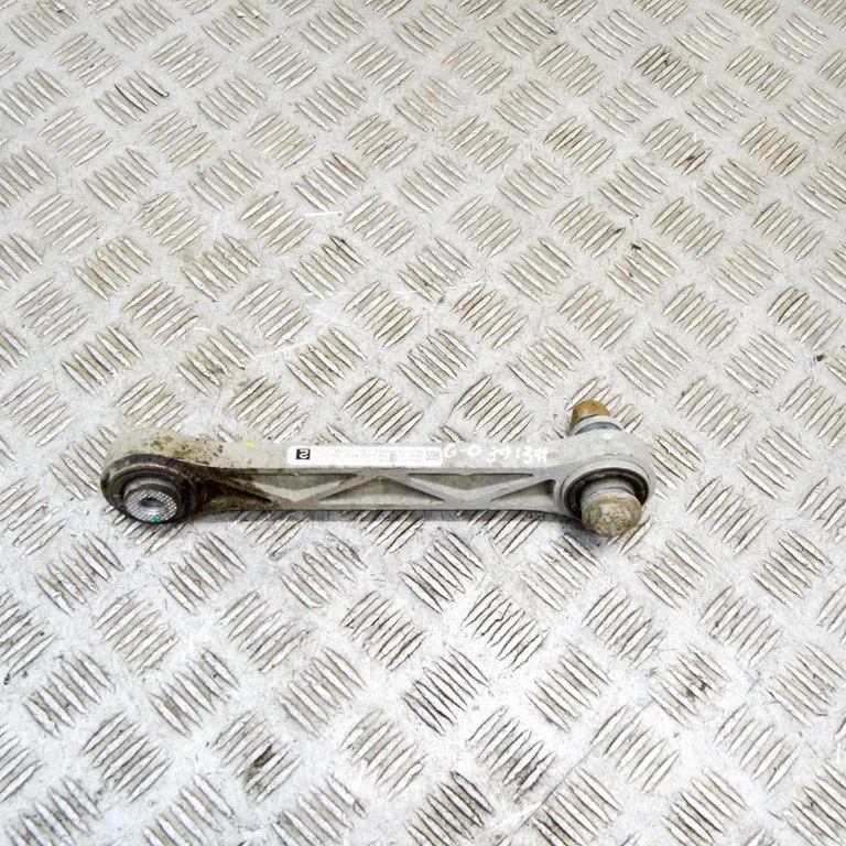 Rear upper control arm/wishbone – Tesla Model S (2012-)