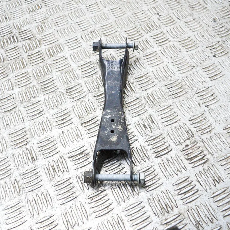 Rear upper control arm/wishbone 6867880