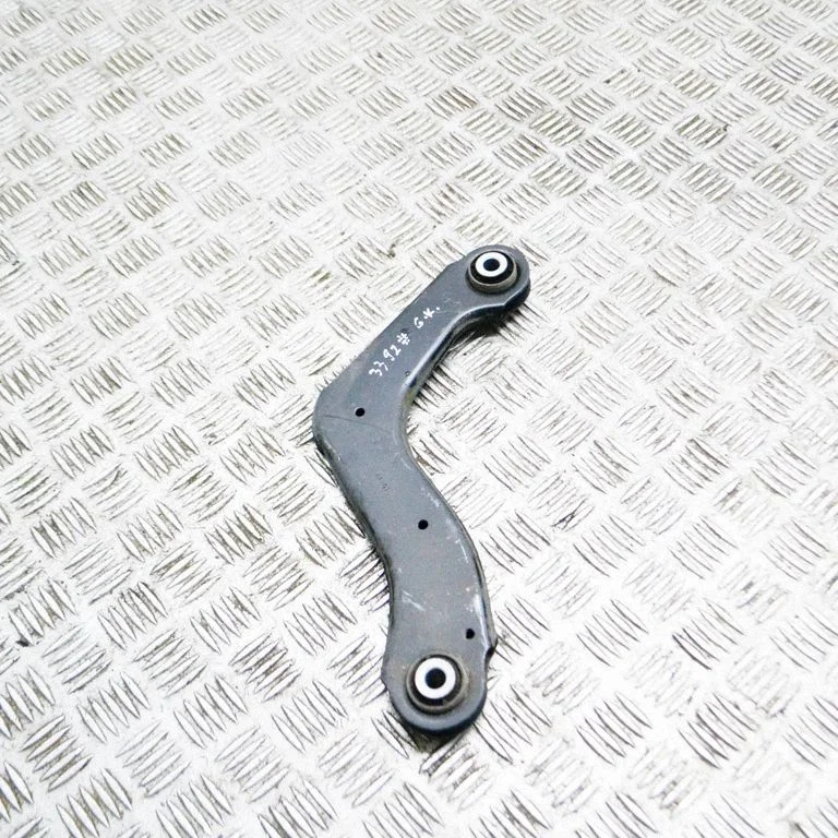 Rear upper control arm/wishbone