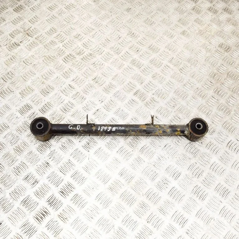 Rear upper control arm/wishbone – right