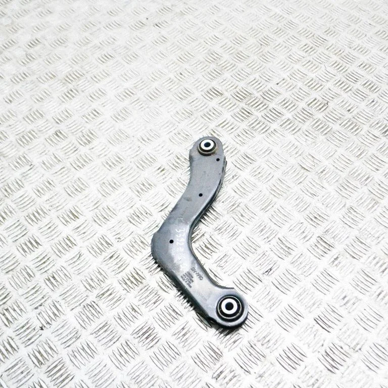 Rear upper control arm/wishbone