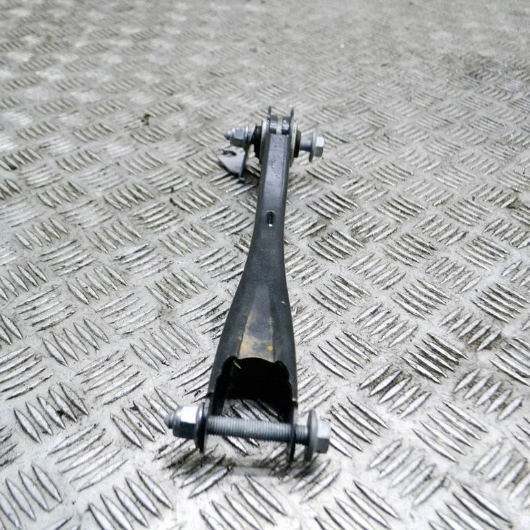Aizmugurējā svira (dakša) – Volkswagen ID.3 (2019-)