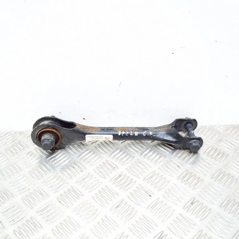Rear upper control arm/wishbone – Tesla Model S (2012-)