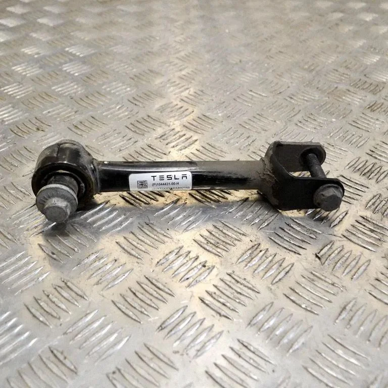 Rear upper control arm/wishbone 104443100H