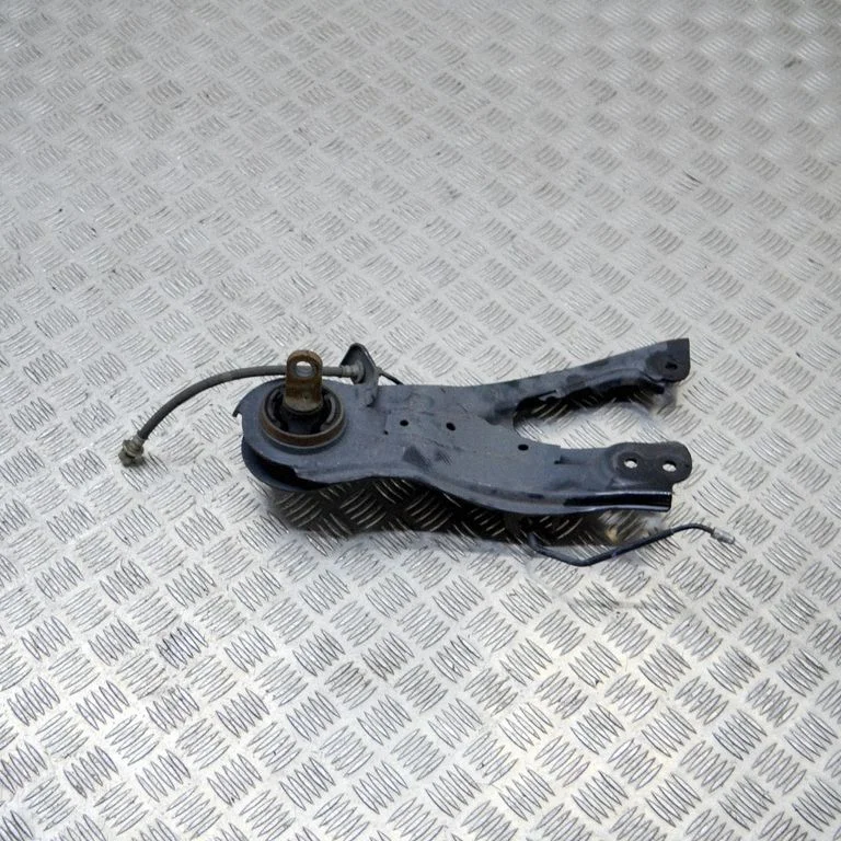 Tagumine ülemine õõtshoob 52360THRA000