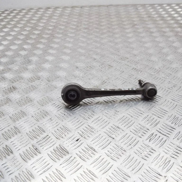 Rear upper control arm/wishbone – left