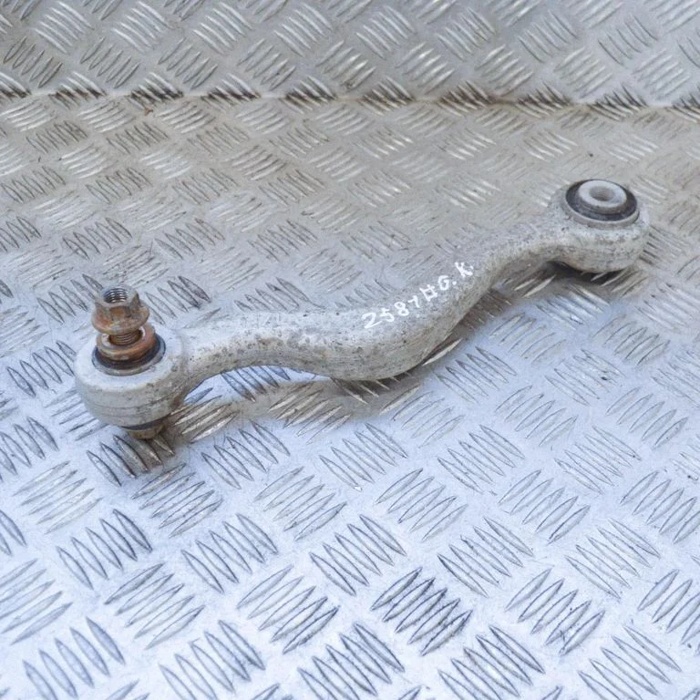 Rear upper control arm/wishbone – Lexus IS III XE30 (2013-2020)